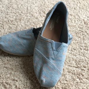 Light blue heather Toms